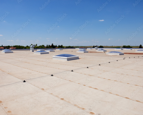 flat roof on industrial hall